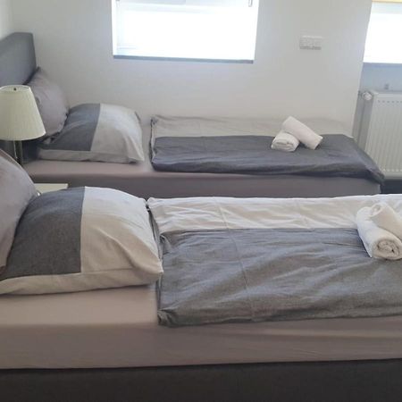 Pension Bad Soden / Apartment&Rooms Bad Soden am Taunus Exterior foto