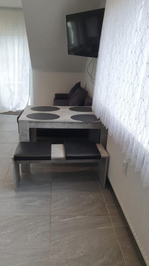 Pension Bad Soden / Apartment&Rooms Bad Soden am Taunus Exterior foto